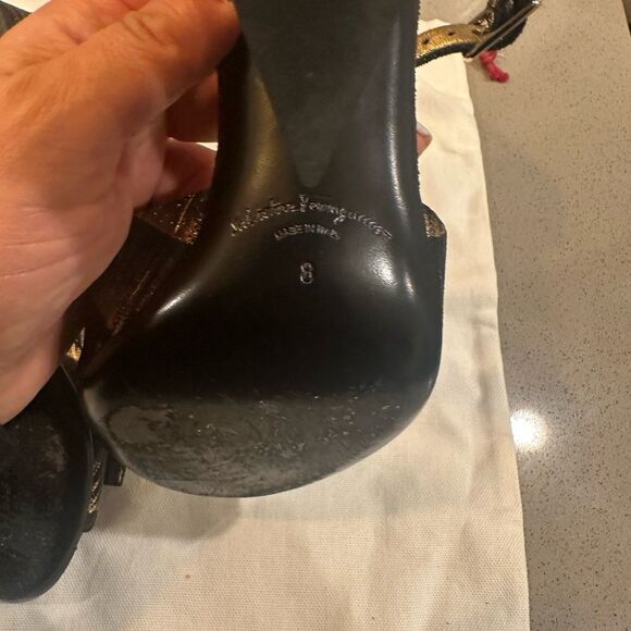 Salvatore Ferragamo 'Violet' Golden Metallic Stripe Bow Sandal Heels Size 8 - Picture 8 of 10